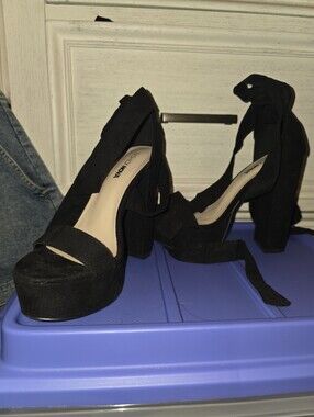 Fashion Nova Black Platform Ankle Tie Heels Size 7